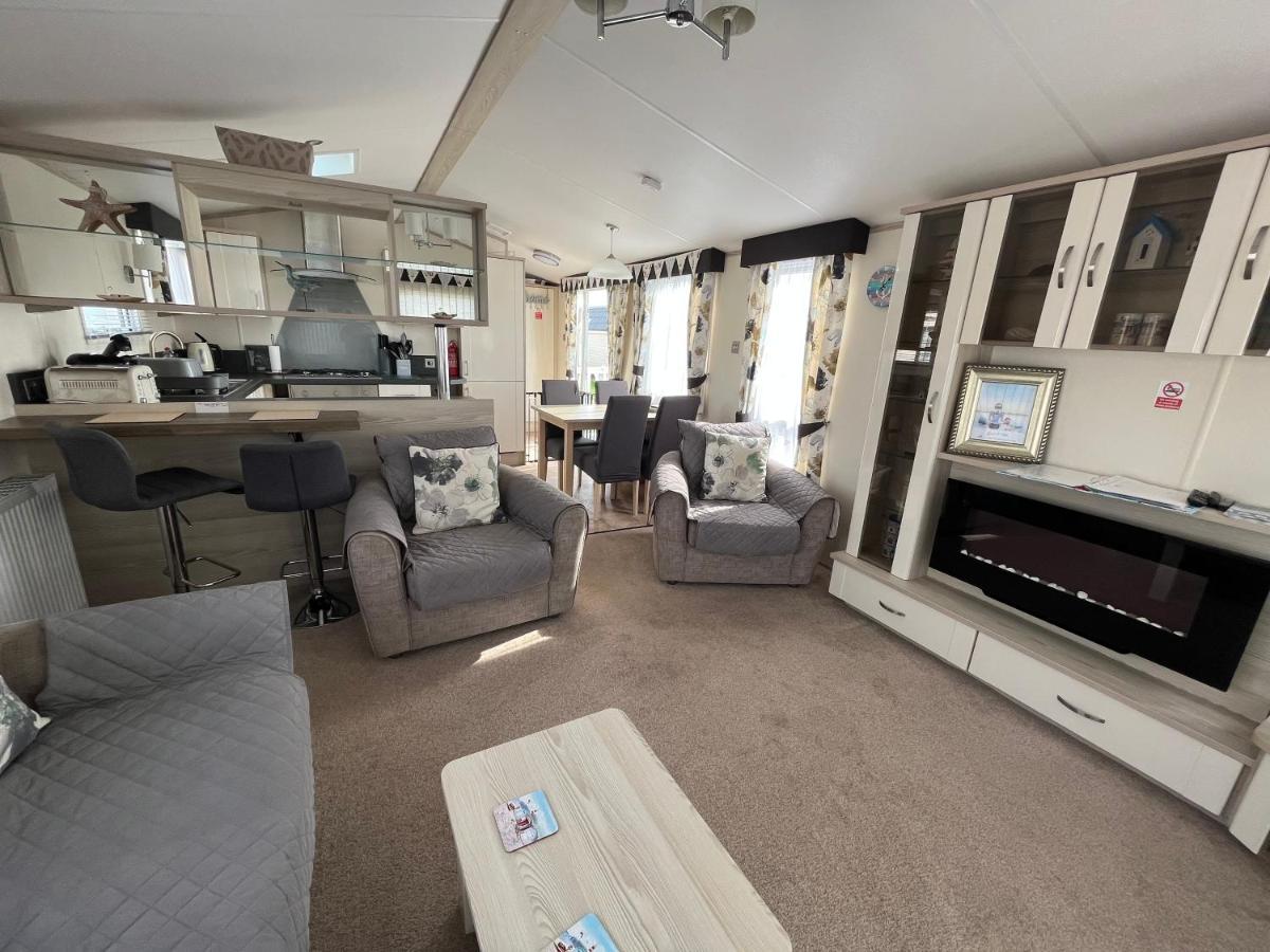 Heron 41, Scratby - California Cliffs, Parkdean, Sleeps 6, Pet Friendly, Bed Linen And Towels Included - Close To The Beach エクステリア 写真